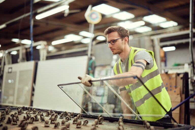 From Factory to Facade: Streamlining Glazing Supply for Developers and Contractors